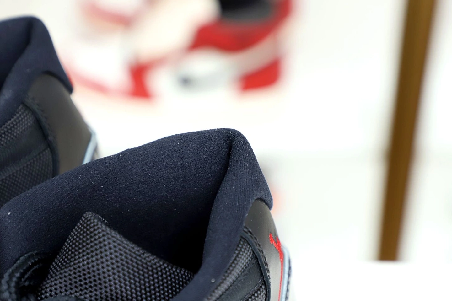 2019 11 'BRED' RETRO AIR JORDAN 0827